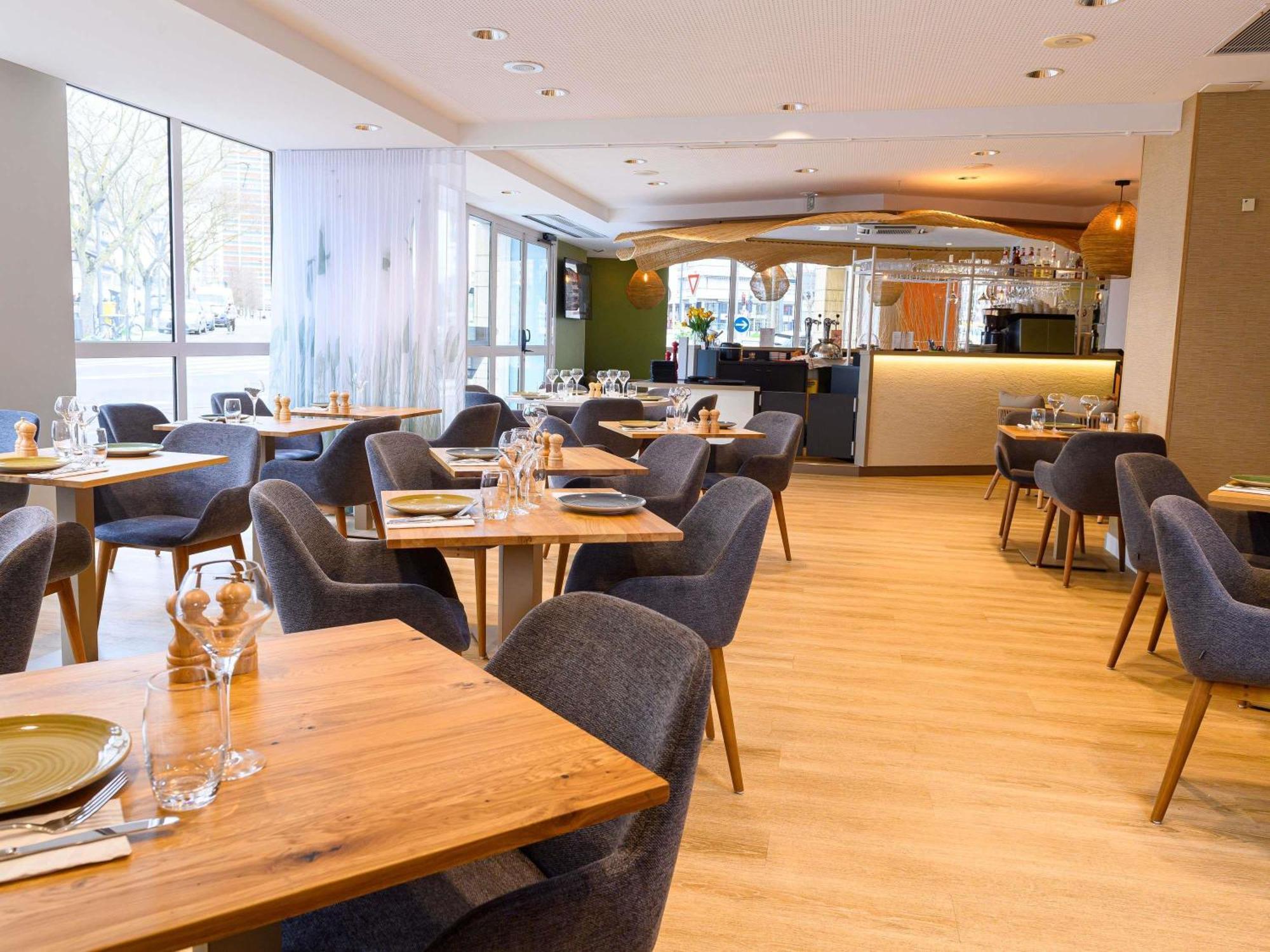 Ibis Styles Tours Centre Hotel Екстериор снимка
