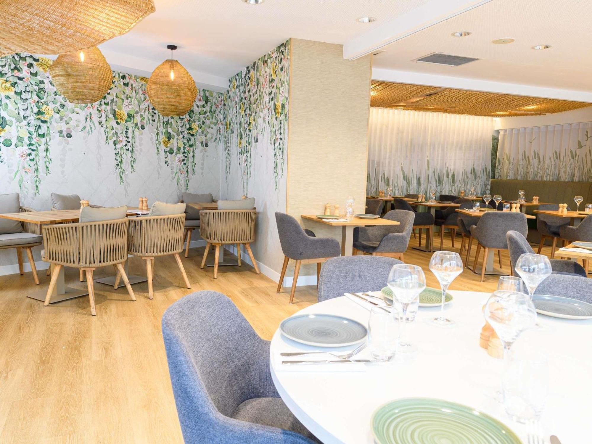 Ibis Styles Tours Centre Hotel Екстериор снимка